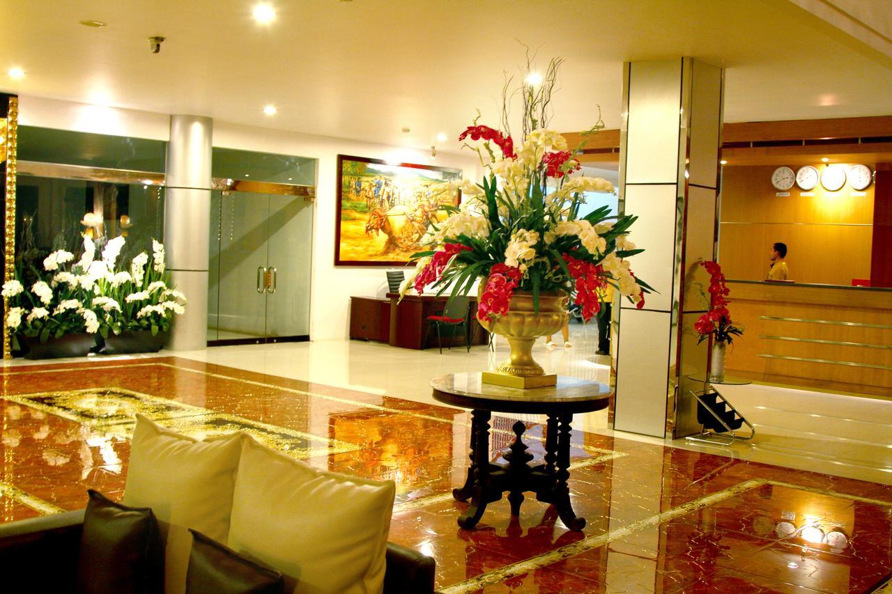 Grand Royal Taliwang Hotel Dış mekan fotoğraf