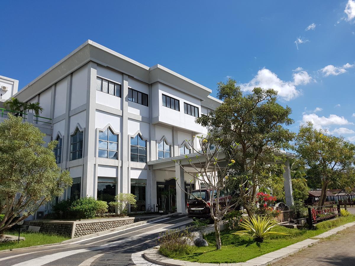 Grand Royal Taliwang Hotel Dış mekan fotoğraf
