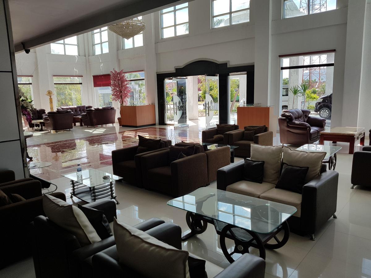 Grand Royal Taliwang Hotel Dış mekan fotoğraf