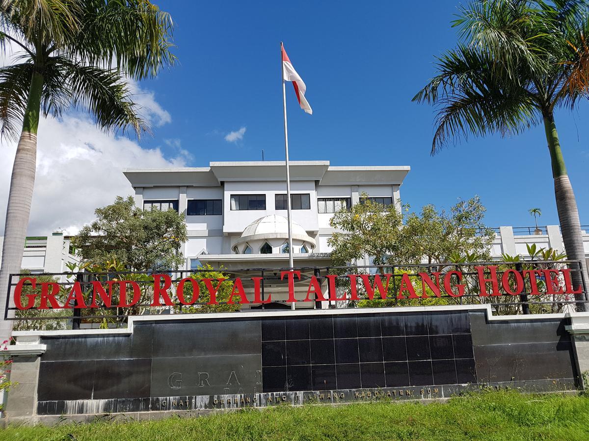 Grand Royal Taliwang Hotel Dış mekan fotoğraf