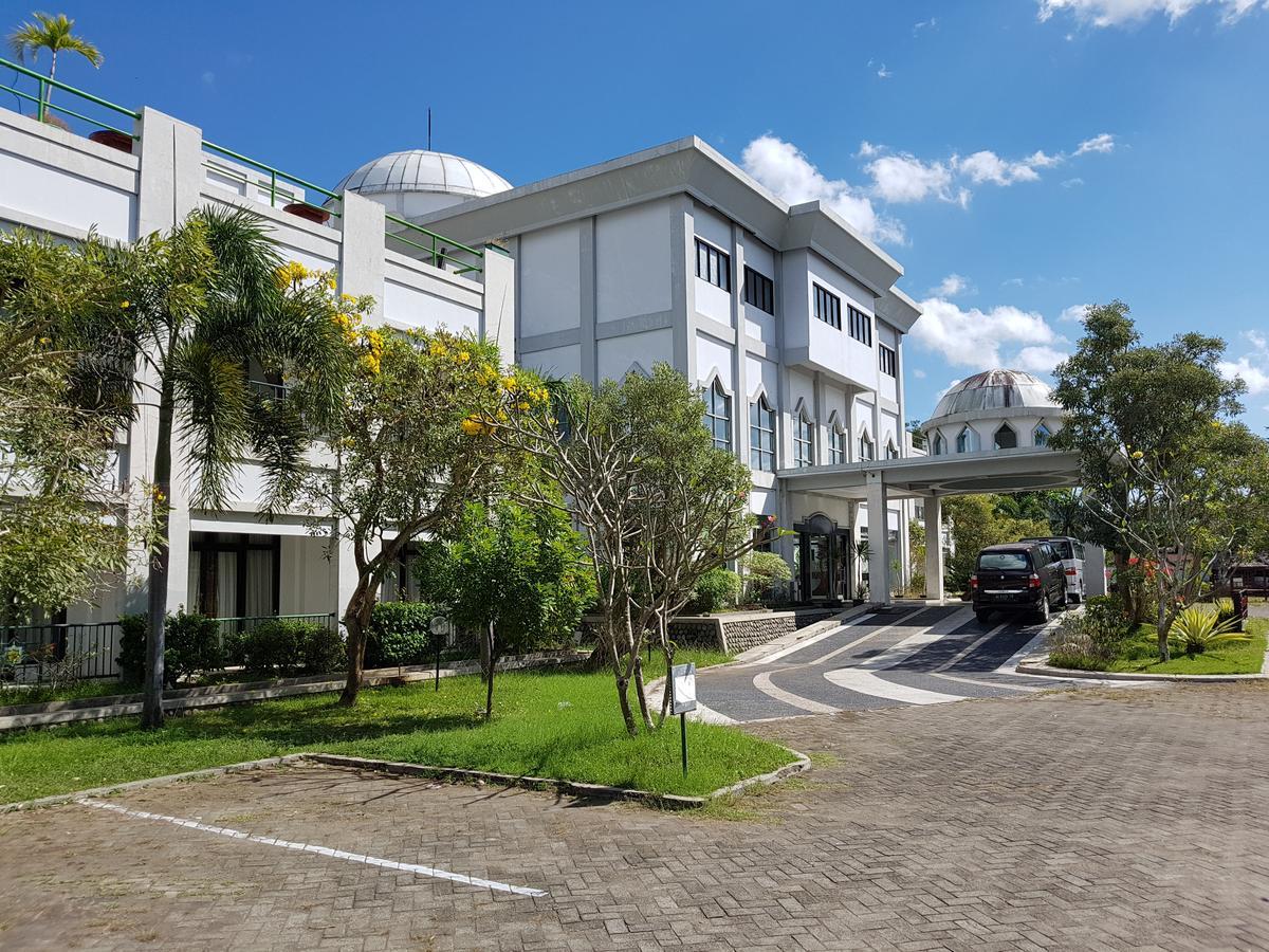 Grand Royal Taliwang Hotel Dış mekan fotoğraf