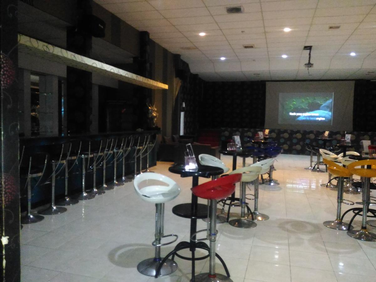 Grand Royal Taliwang Hotel Dış mekan fotoğraf