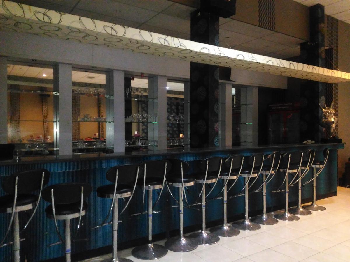 Grand Royal Taliwang Hotel Dış mekan fotoğraf