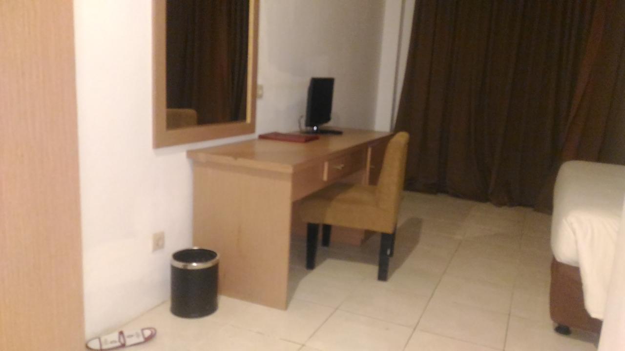 Grand Royal Taliwang Hotel Oda fotoğraf